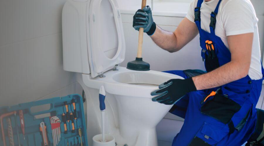 Professional septic pumping service in Eastlake, MI